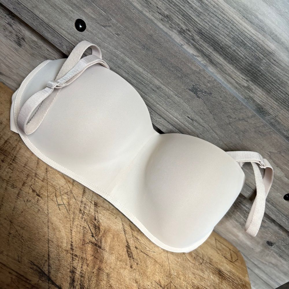 Maidenform S Cream Nude Versatile Straps Strapless Wire Free Anti-slip Crossback